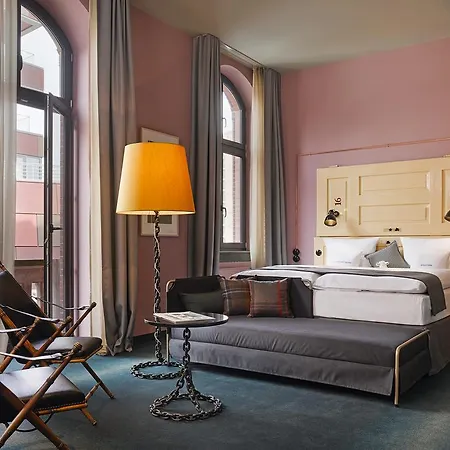 25hours Altes Hafenamt Hotel