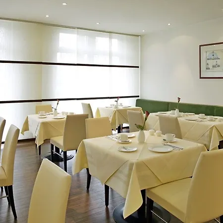 Apartahotel Nh Collection 4*