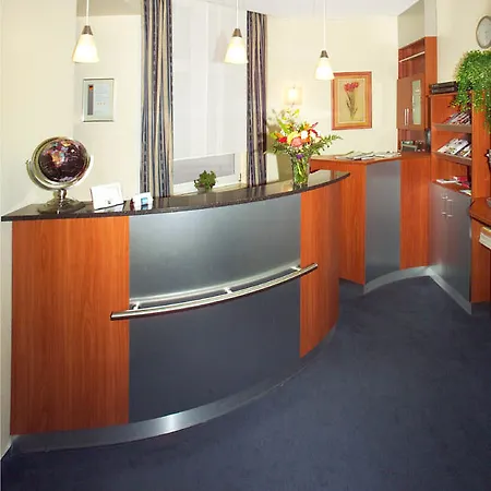 Lumen Am Hauptbahnhof Hotel