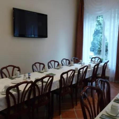 Hotel 66