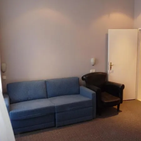 Hotel 66 2*
