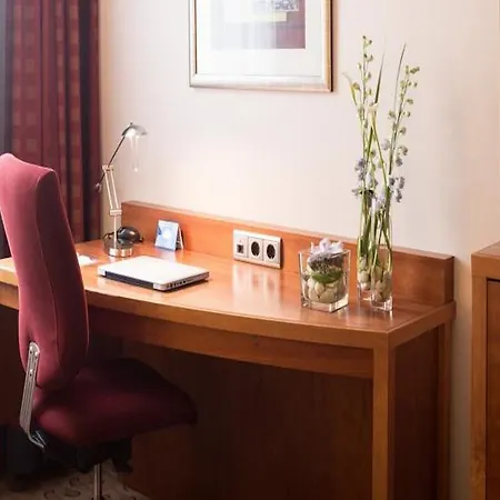 Crowne Plaza Hamburg-city Alster By Ihg Hotel