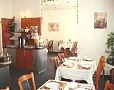 Hotel Lumen Am Hauptbahnhof 3*