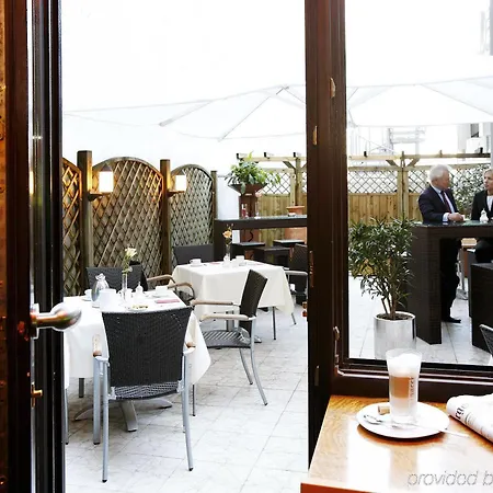 Hotel Novum Ambassador 3*