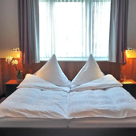 Und 'kastanie' 3* Amburgo