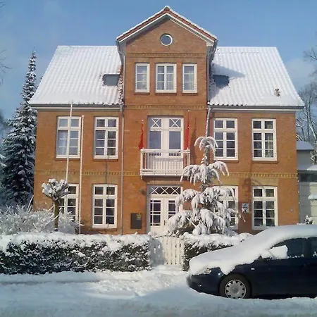 Hotel Bergedorfer Hoehe 3*