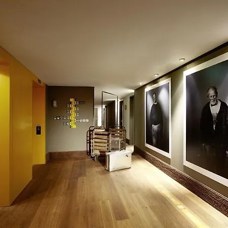 Hotel 25hours Hafencity 4*