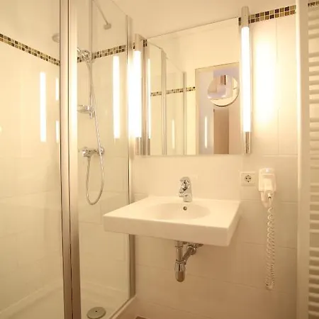 Alster-hof 3* Hamburgo