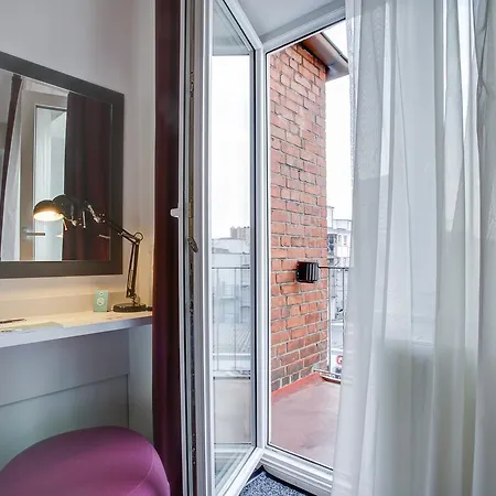 West Hotel 3*
