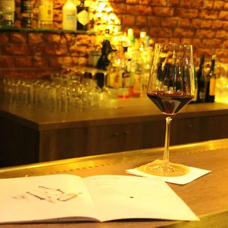 酒店 校舍酒店 4*