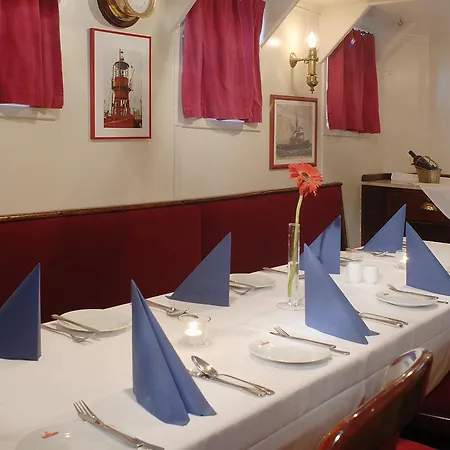 Feuerschiff Hotel Hamburg