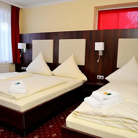 Neugrabener Hof 3*