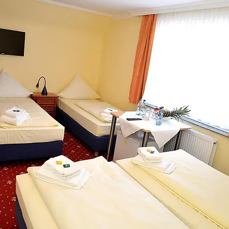 Neugrabener Hof Hotel 3*