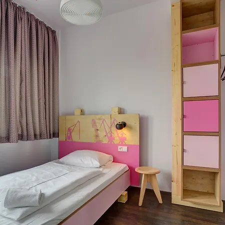 Otel Meininger Center 3*