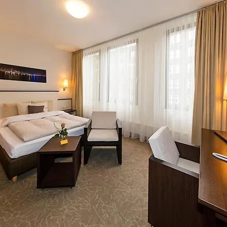 Cristobal 3* Hamburg