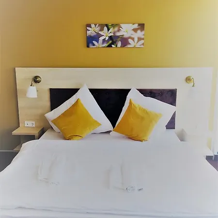 Hotel Denbu 3*
