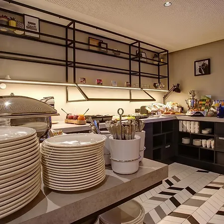 Boutique 125 Airport By Ina Hotel 4*