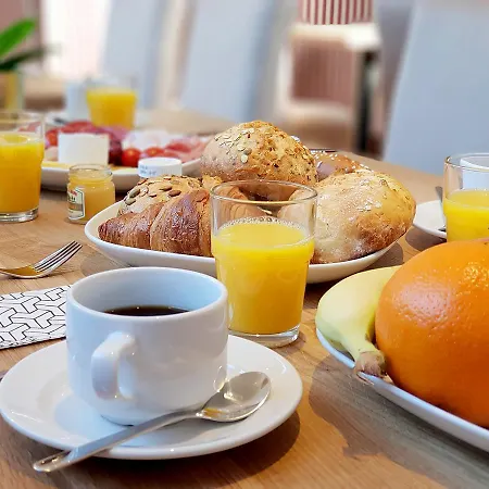 Hotel Denbu 3*