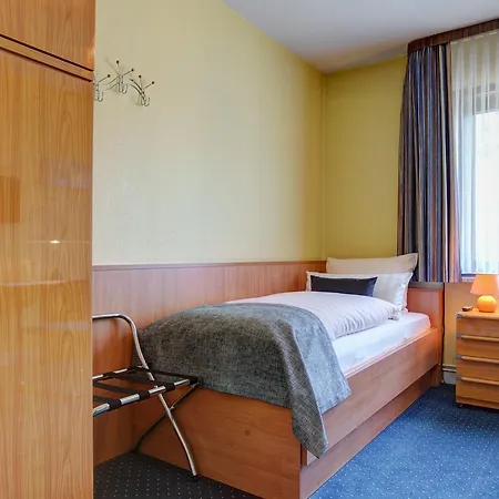 Hotel Elbinsel Free Parking Hamburg