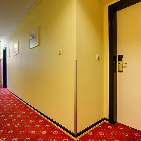 Hotel Elbinsel Free Parking