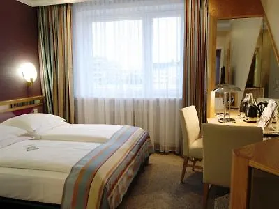 Hotel Western Raphael Altona 3*