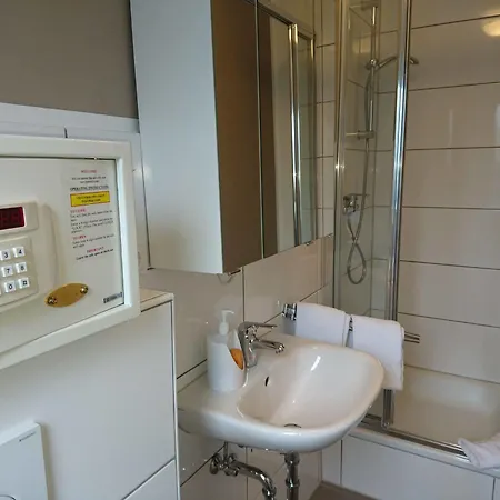 Budapester Hof Gaestehaus Konukevi