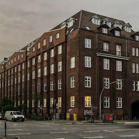 Superbude Hamburg St Pauli 3*