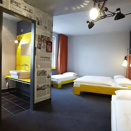 Superbude Hamburg St Pauli Hotel 3*