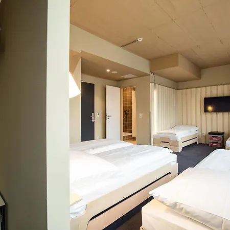 Superbude Hamburg St Georg Hotel 2*