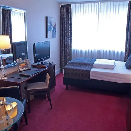Leonardo Elbbruecken Hotel 4*