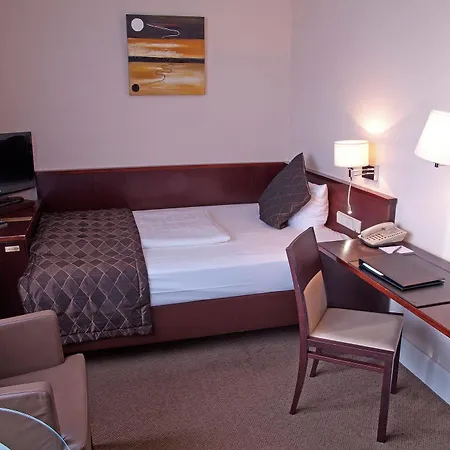 Leonardo Elbbruecken Hotel 4*