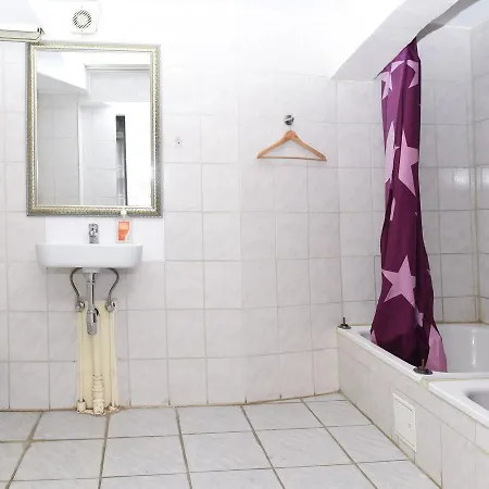 Paulibude Hostel