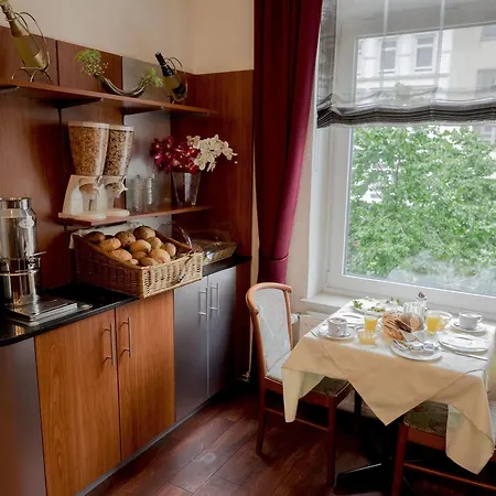 Hotel Lumen Am Hauptbahnhof Hamburg