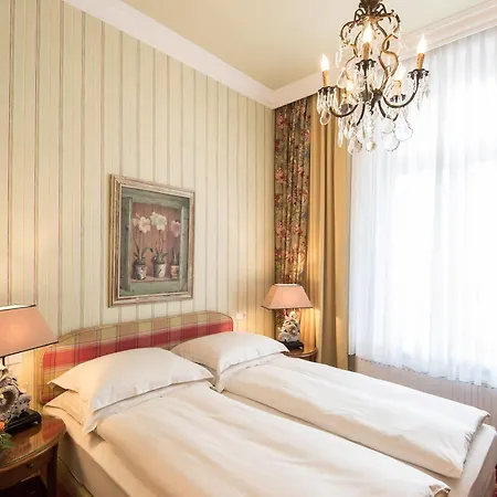 Hotell House