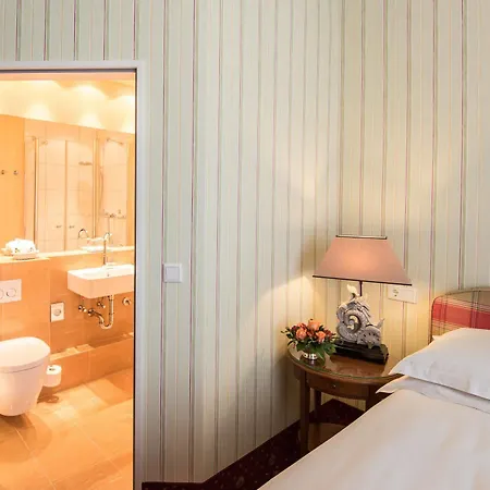 House Hotell