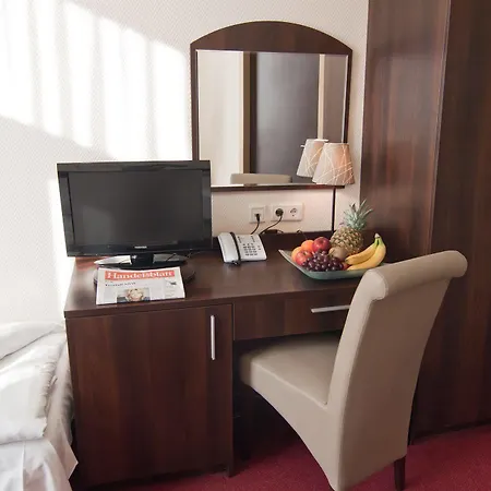 Hotel Novum Eleazar Center 4*