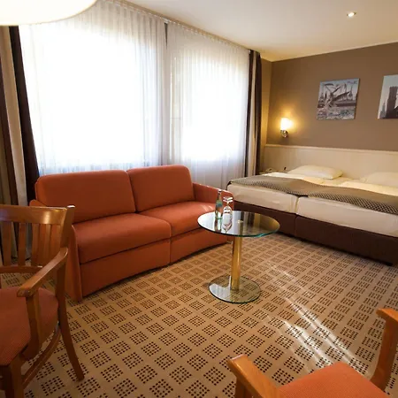 Park Arena Hotel 3*