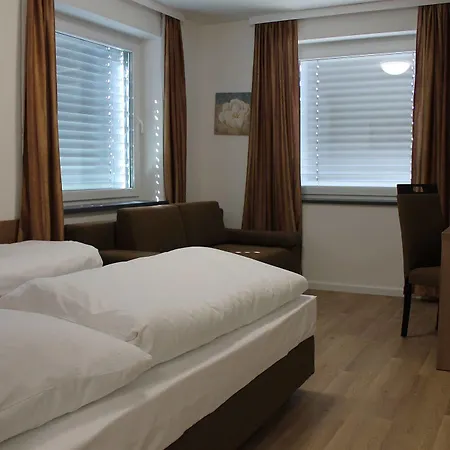 Am Hotel