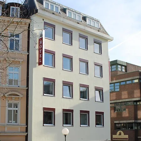 Am Hotel 3*