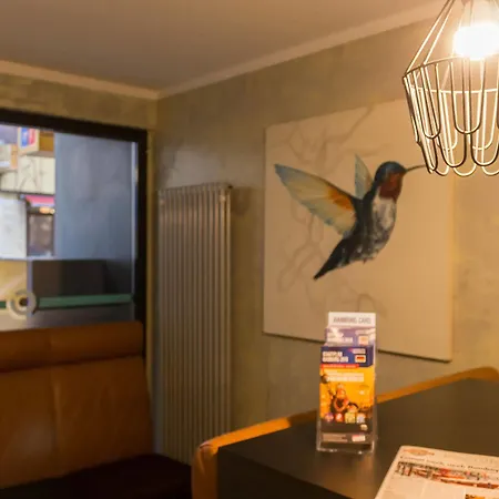Hotel West