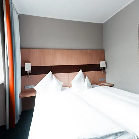 Am Rothenbaum 3*