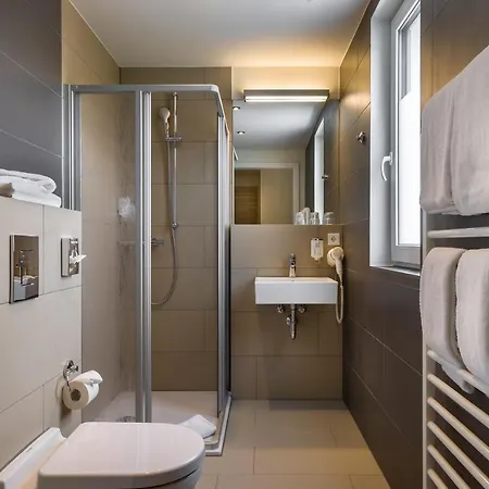 Aparthotel Signature East