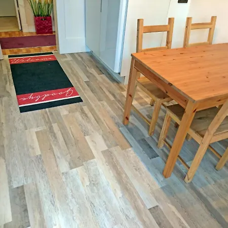 City Apartment S&W