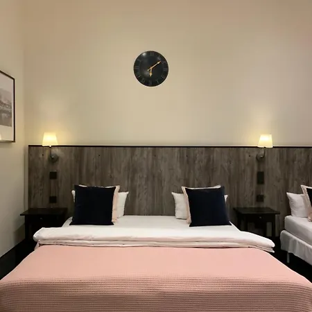 Hamburg Apart Hotel 2*