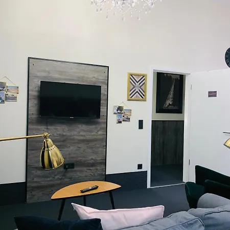 Hamburg Apart Hotel 2*
