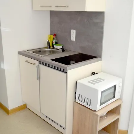 Hana Hotell