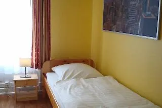 Kieler Hof Am Hauptbahnhof - Station Otel 2*