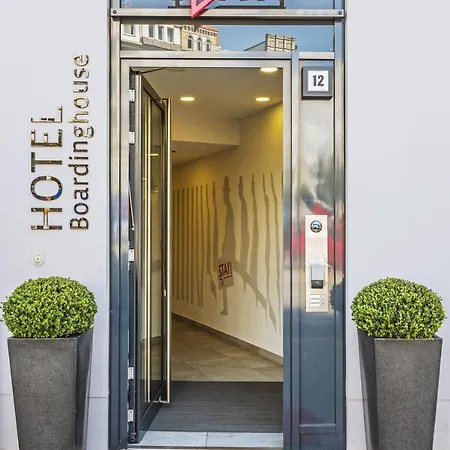 Stay! Boardinghouse Hotel