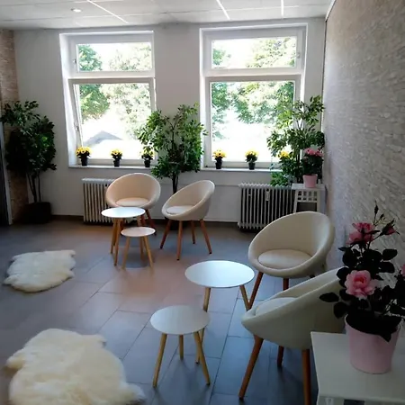 Ab 8€ Hostel
