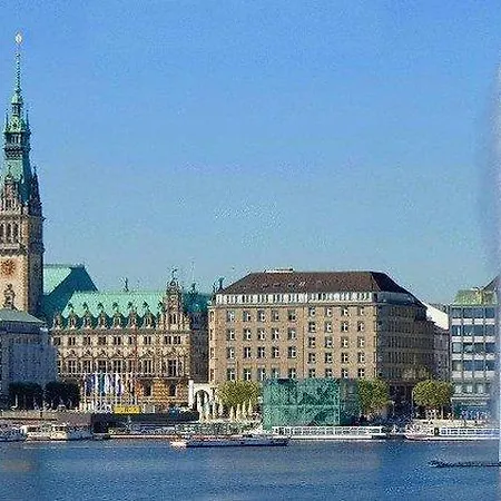 Hotel Vienna House Easy By Wyndham 3*